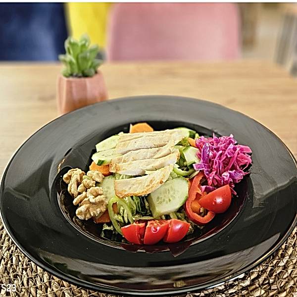 Tavuklu Salata