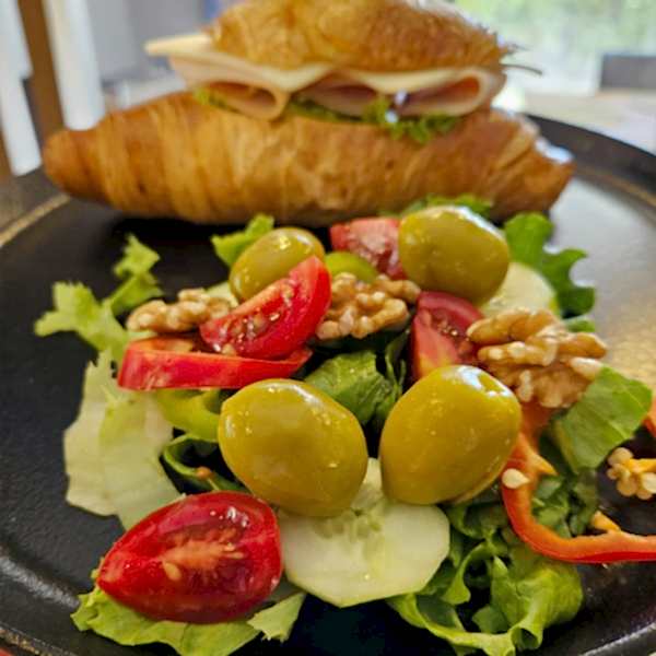 Hindi Fümeli Kruvasan